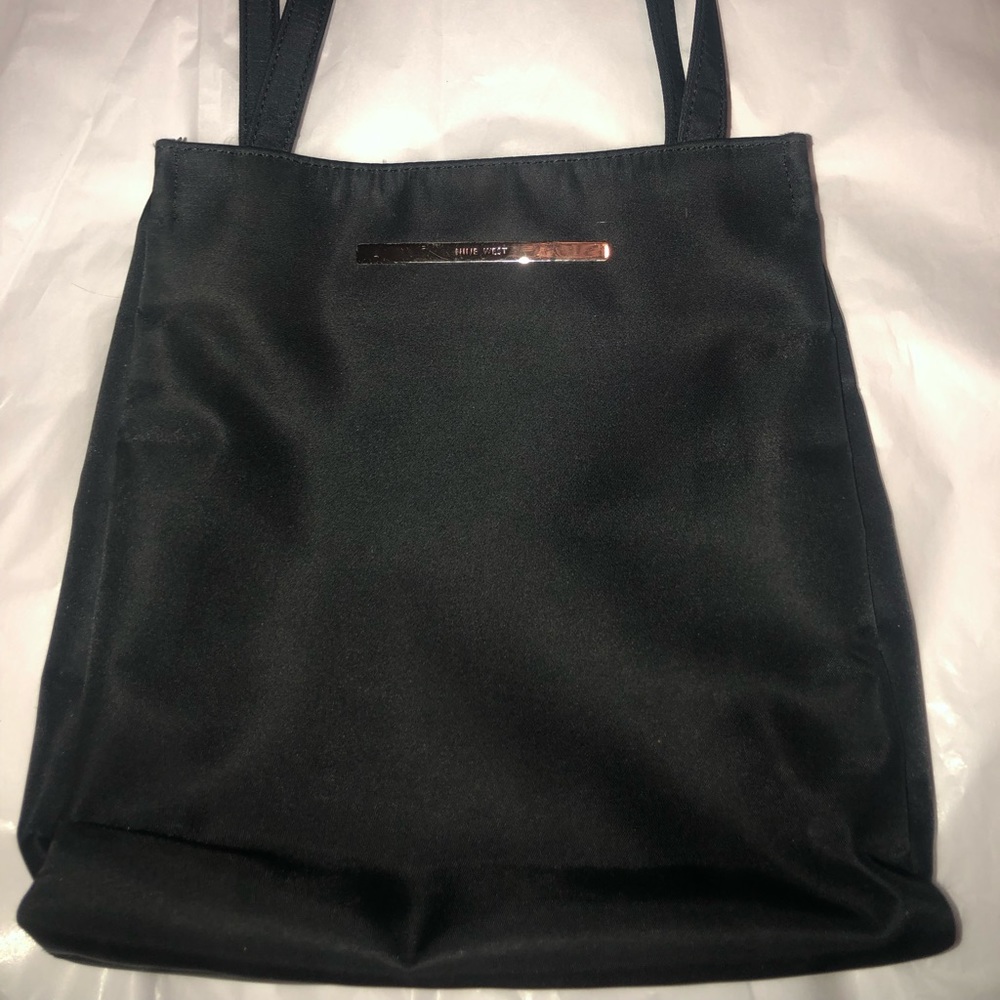 Black shoulder bag